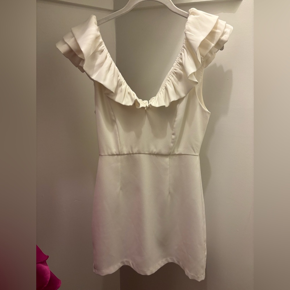DO+BE white elegant dress